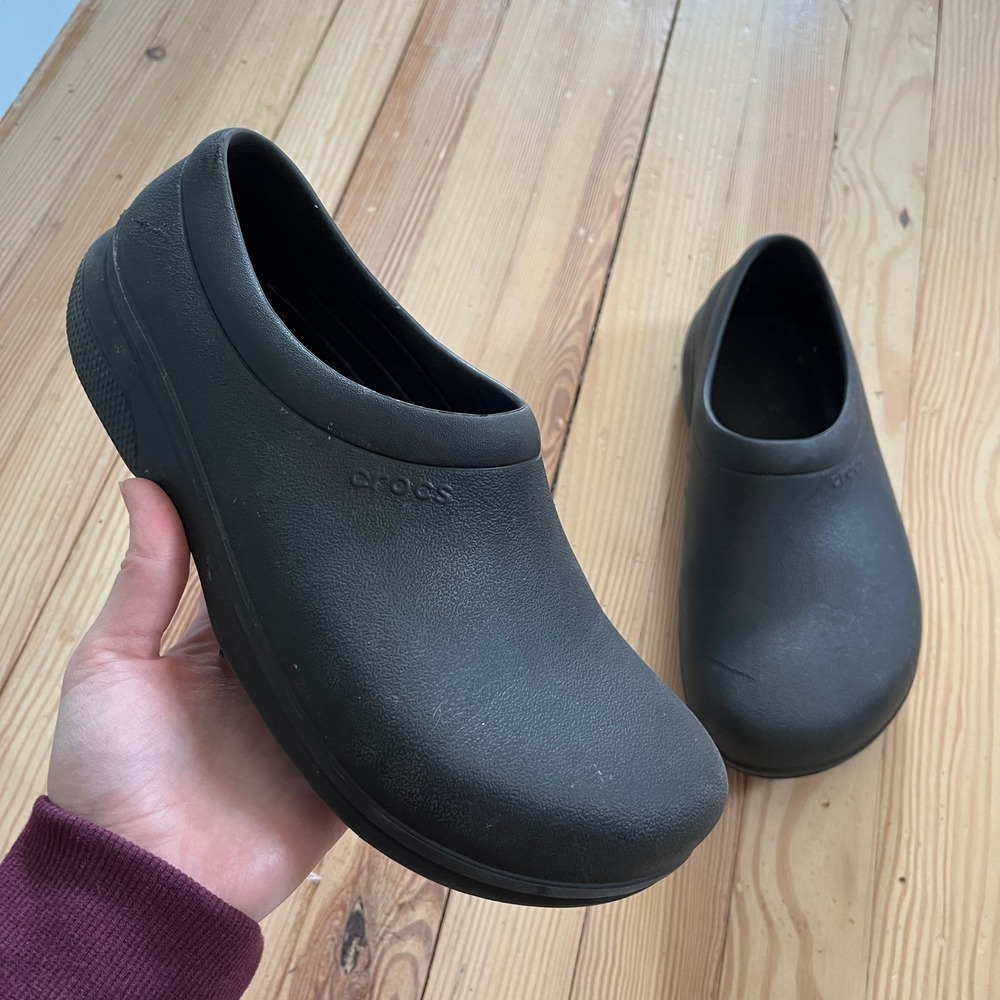 Crocs On-The-Job Work Clogs Black Slip Resistant Shoes Mens 9 Womens 11 Pro